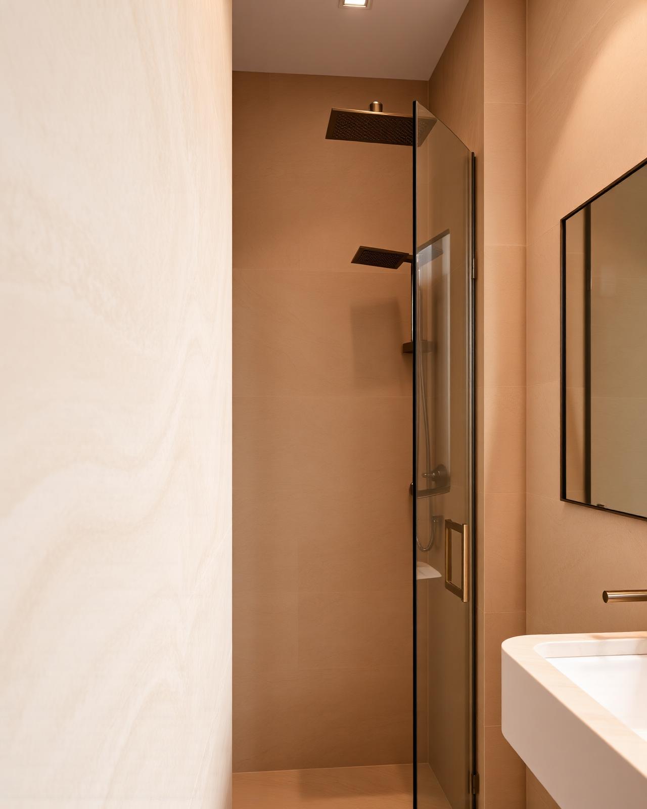 Salle de bain travertin